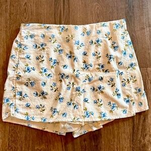Old Navy Women's High Waisted Linen Blend Mini Skort - Blue Floral - Size Large
